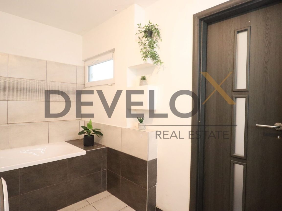 Na predaj dva byty v priestrannom dome – Ivanka pri Dunaji - 11