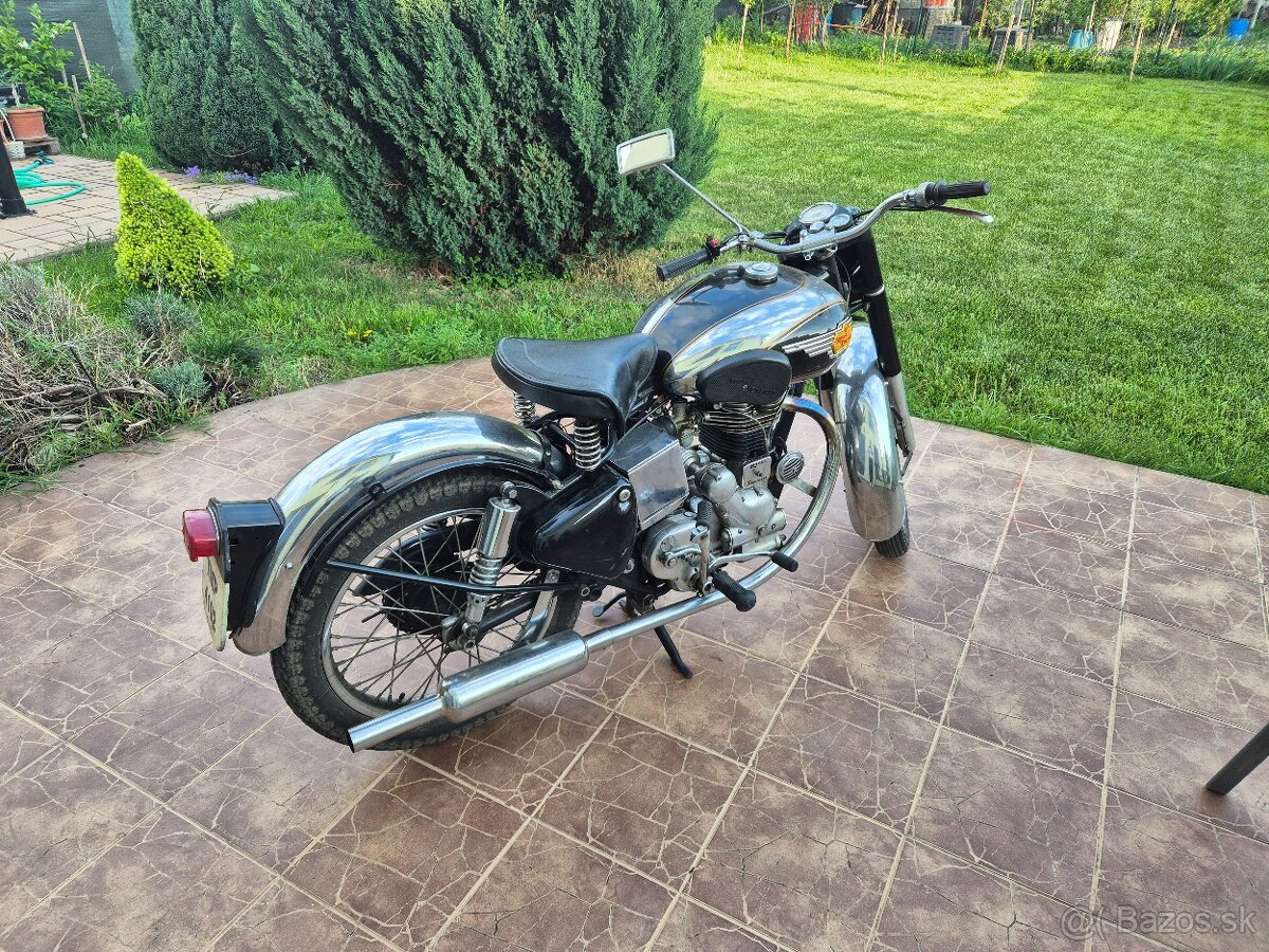 Royal Enfield Bullet 350 rok 1972 - 11