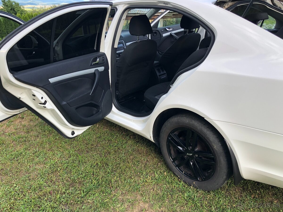 Skoda Octavia 1.9 tdi dsg - top stav - 11