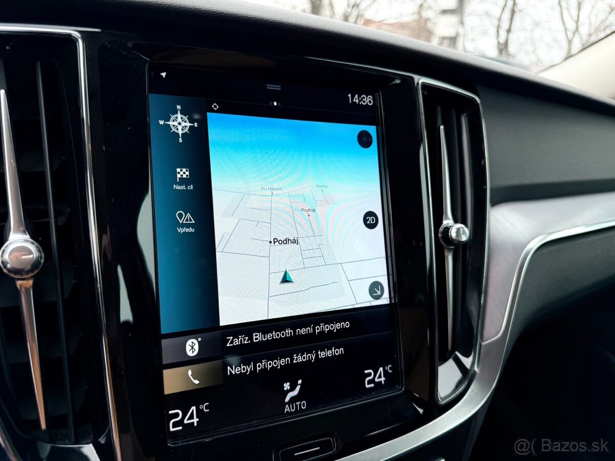 Volvo V60 D4 Momentum Pro AWD A/T - 11