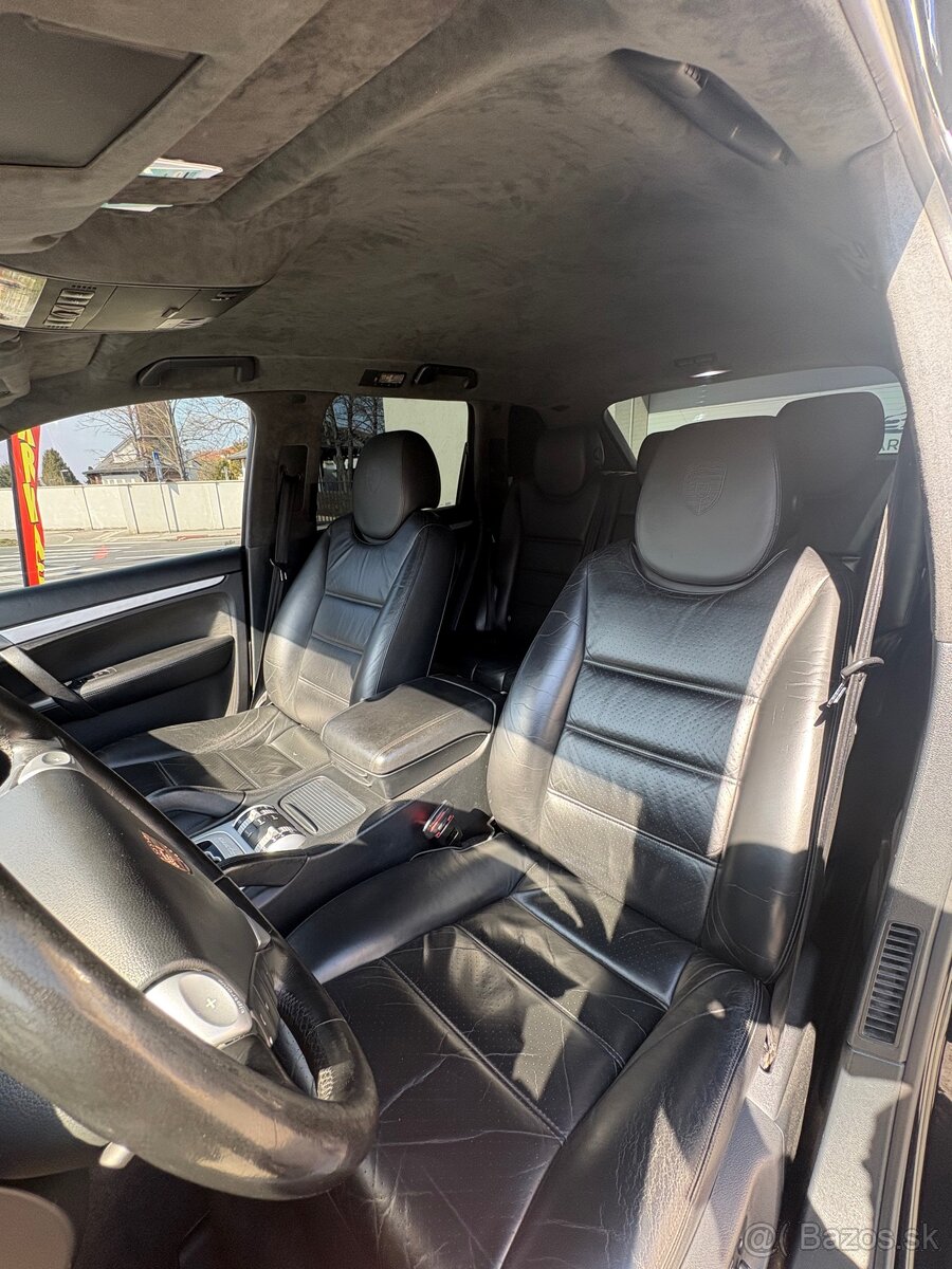 Porsche Cayenne - 11