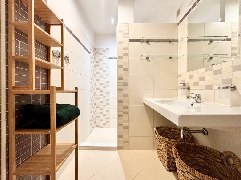 THE HOME I PRENÁJOM - Moderný 4-izb. byt v Petržalke pri Dra - 11