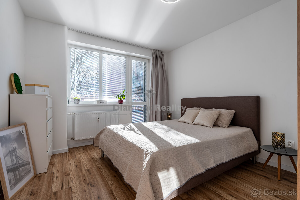 NA PREDAJ KOMPLETNE ZREKONŠTRUOVANÝ 2 IZBOVÝ BYT S BALKÓNOM - 11