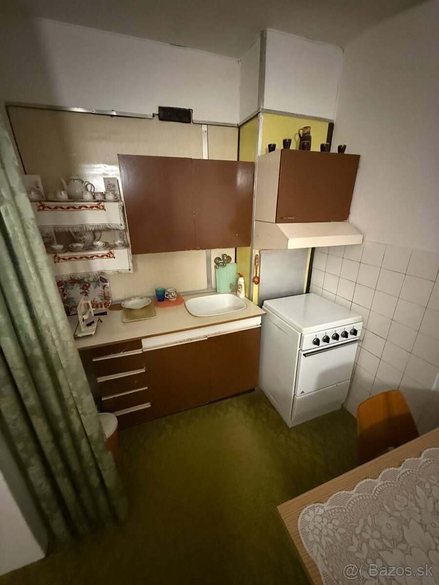 Na prenájom 2 izbový byt Partizánske - 11