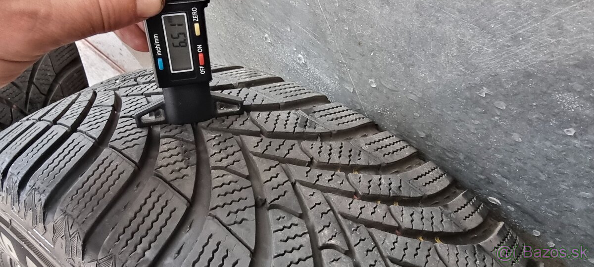 Predám zimné pneumatiky na VW elektronoch 5x112 r16 205/55 - 11