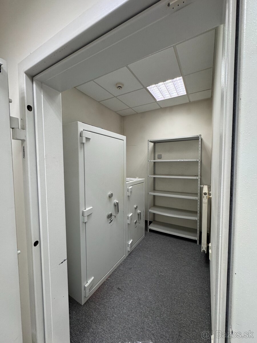 Na predaj budova v Trnave v centre mesta (1014 m²) - 11