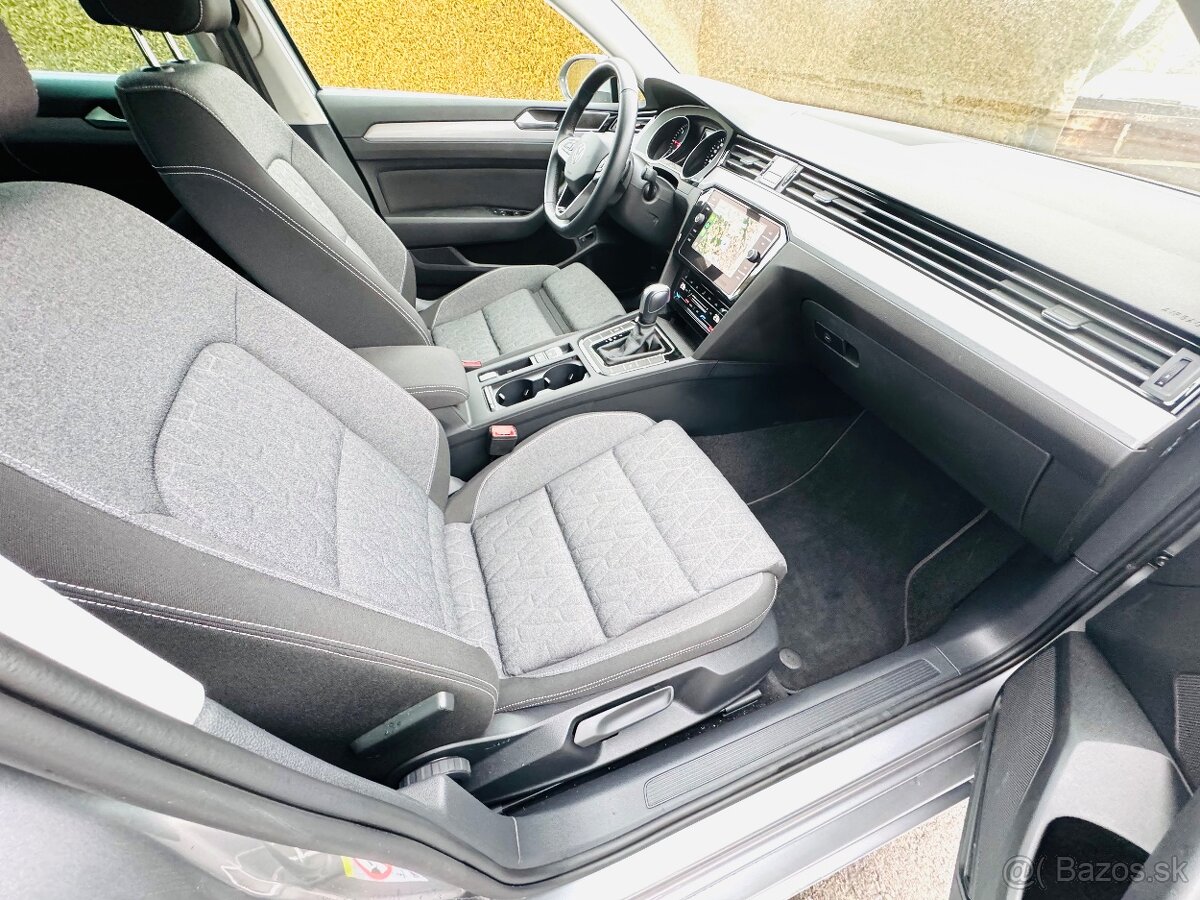 VVW Passat Variant 2.0 TDi DSG Business 2023 110kW NAVI,LED - 11