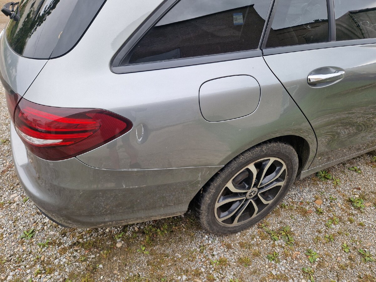 Mercedes-Benz C220d combi 2015 odpočet DPH - 11