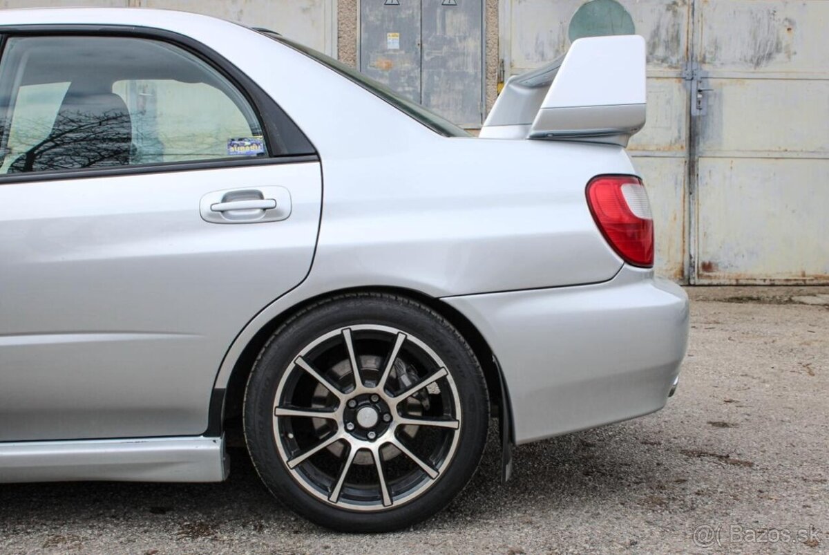 Subaru Impreza 2.0 WRX - 11