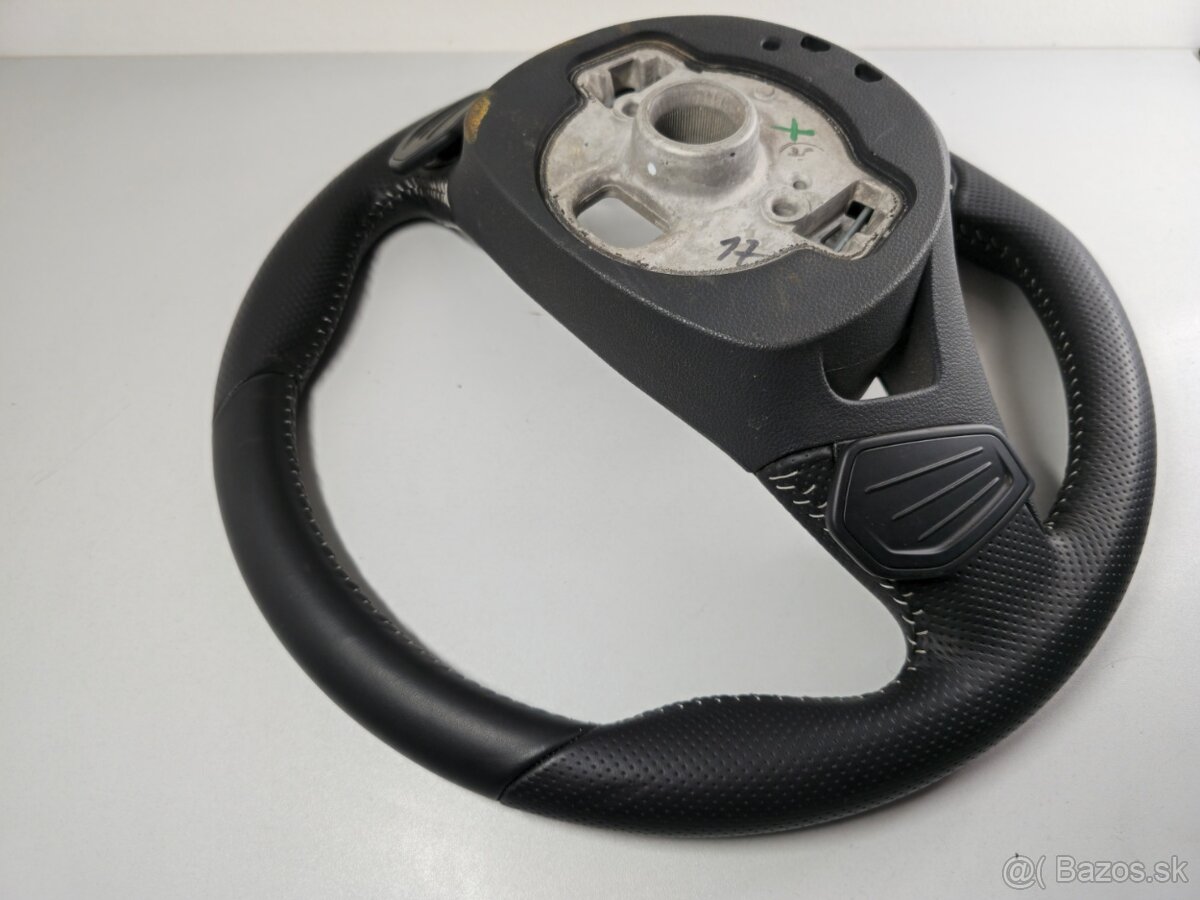 ŠKODA RS IV kožený volant f1 - 11