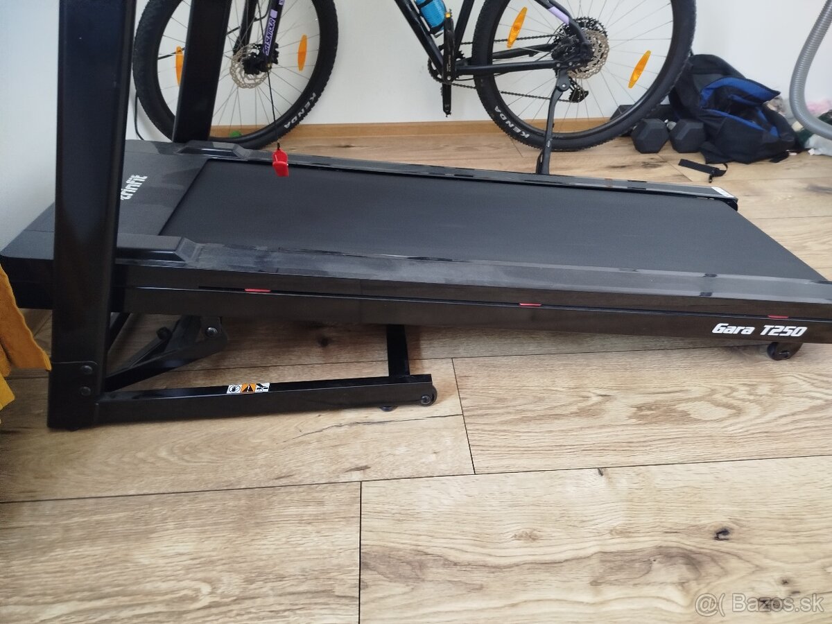 Predám elektrický bežecký pás Trinfit Gara T250 - 11