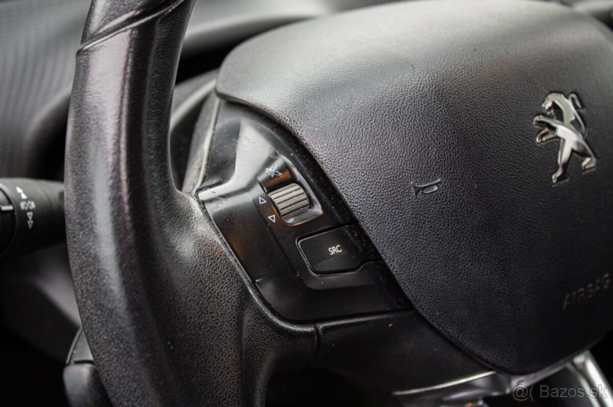 Peugeot 2008 1.2 PureTech Style | SK pôvod | Po rozvodoch - 11
