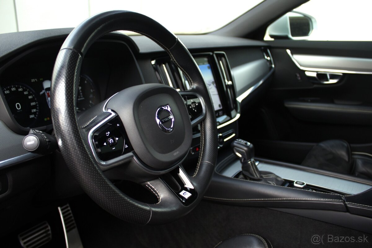Volvo S90 D4, R-design, 140kw, AWD, AT8 - 11