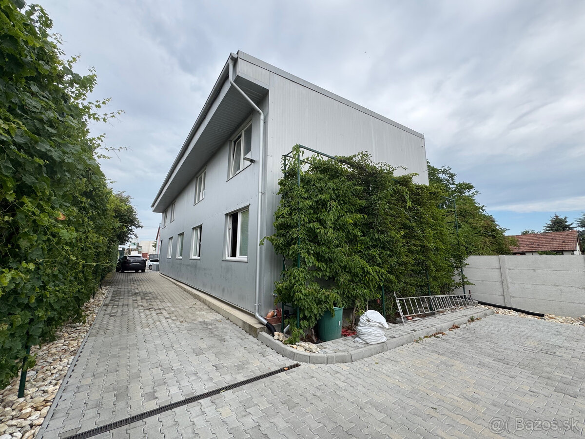 Polyfunkčná budova – obchod, služby, výroba, sklady - 11