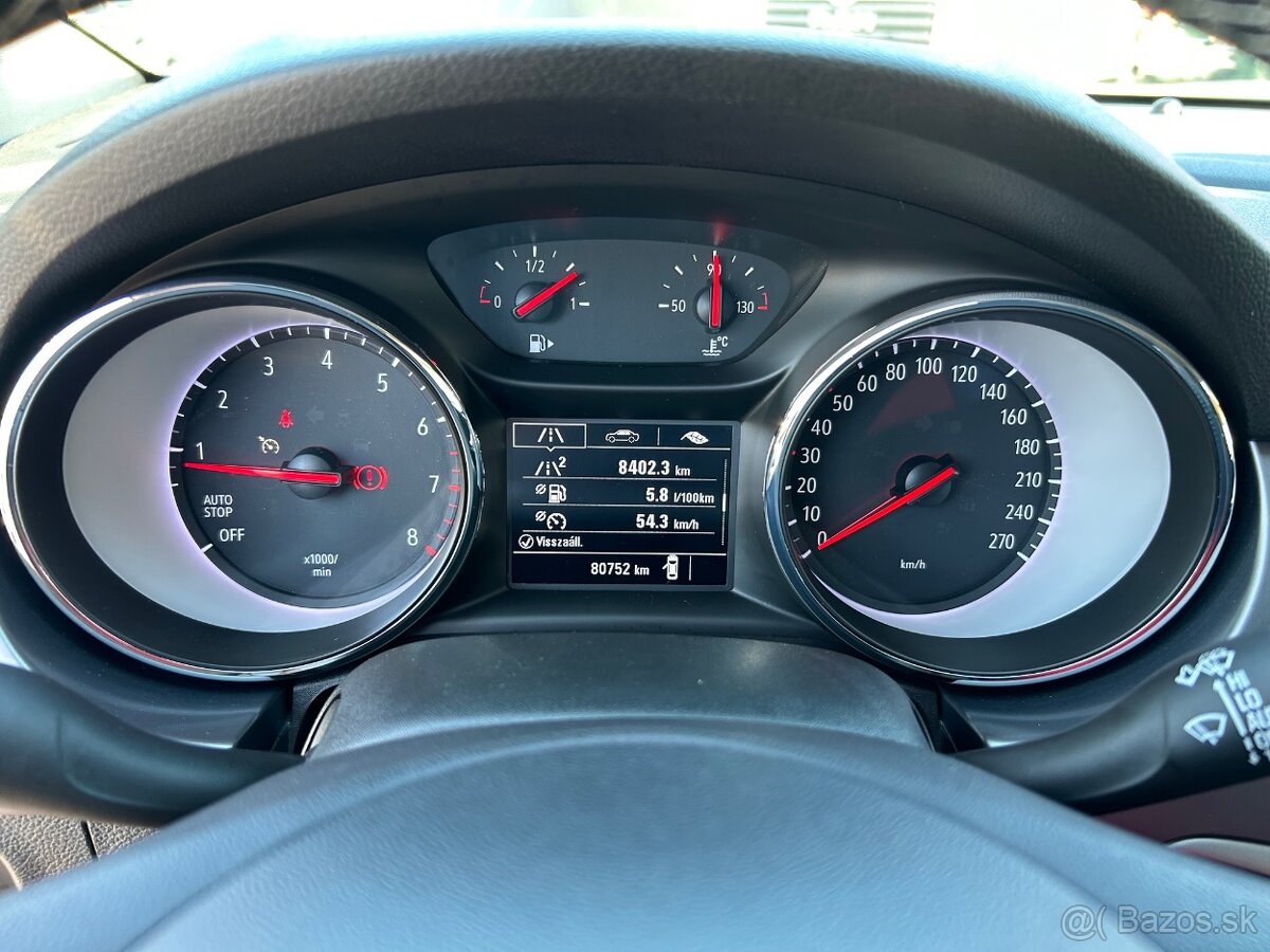 Opel Astra 1.2 Turbo Elegance M6 - 11