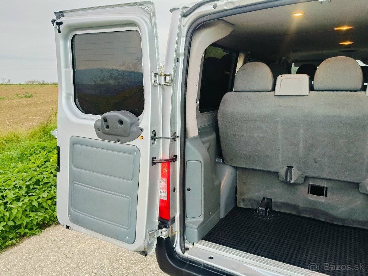 Ford Transit 2011 9 miestne - 11