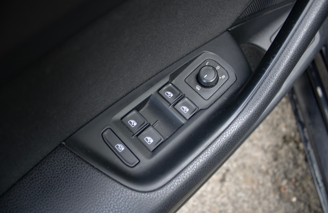 Volkswagen Passat Variant 2.0 TDI DSG VW - 11