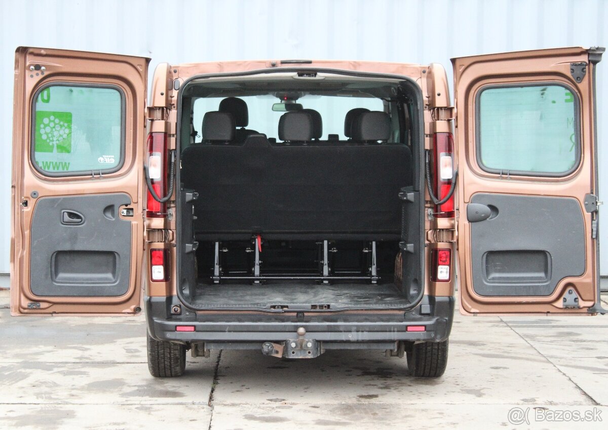 Renault Trafic 1.6,107KW,ČR,2017,9MÍST,TAŽNĚ - 11