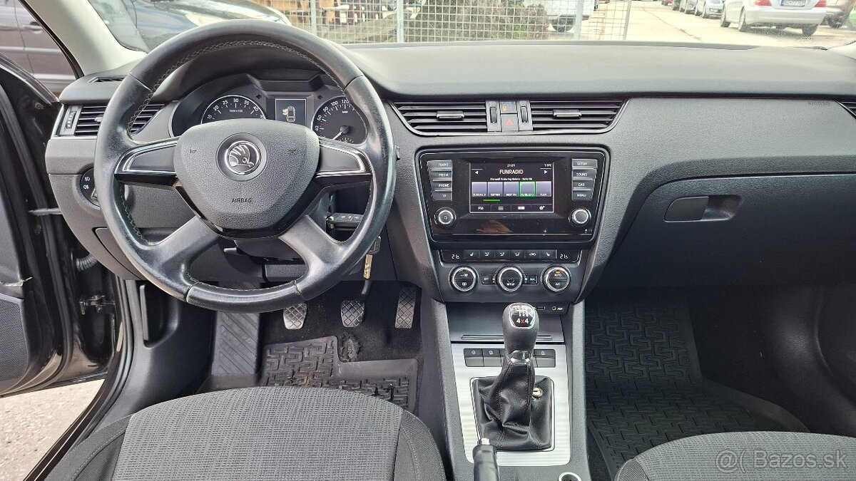 ŠKODA OCTAVIA COMBI 2.0 TDI.4X4 - 11