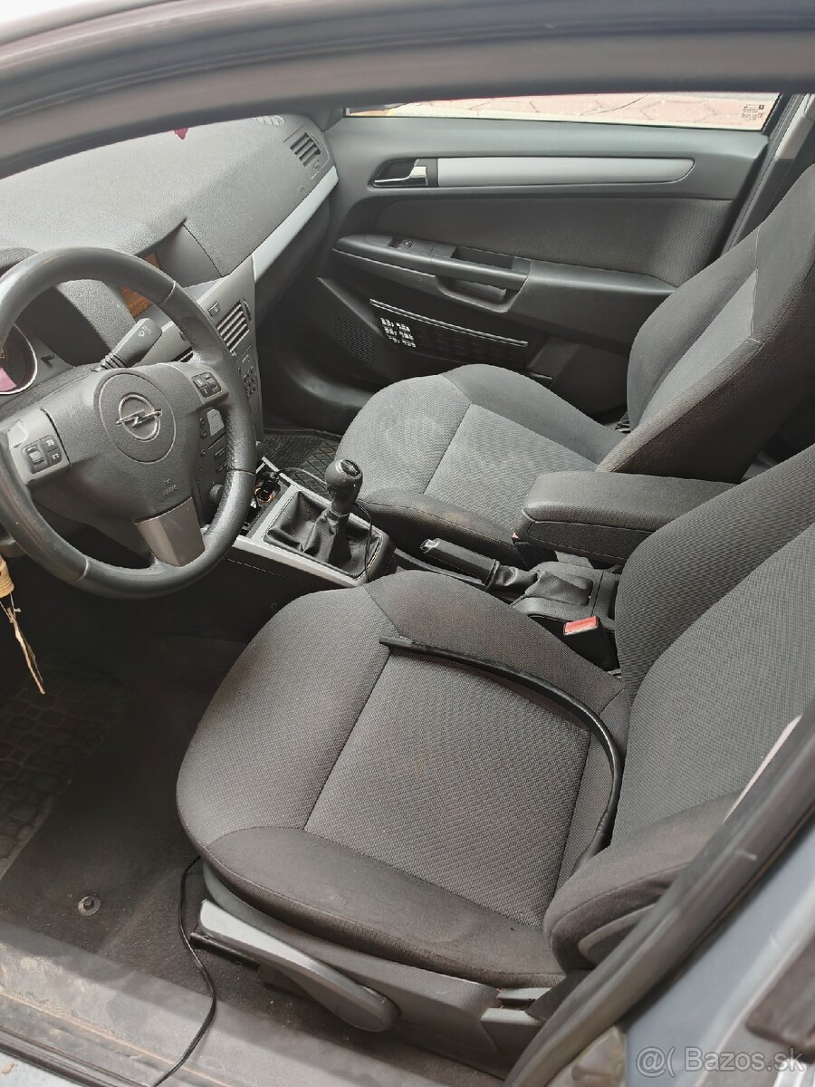Predám Opel Astra H 2006 - 11