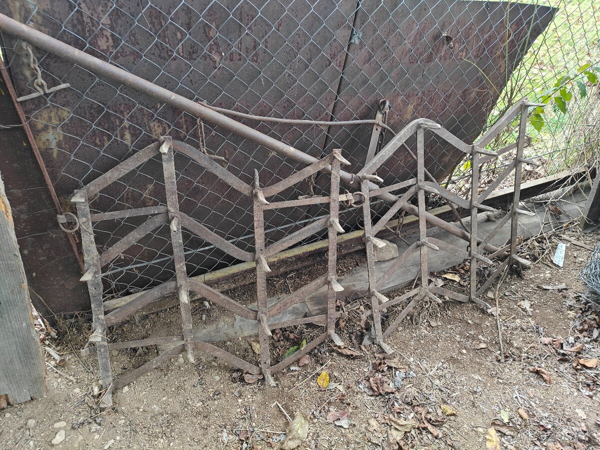 Predám plne funkcny traktor TZ-4K-14 - 11