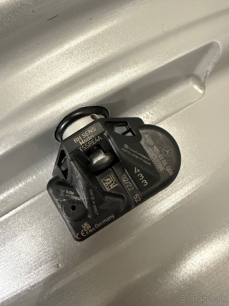 Nepoužité hliníkové disky 5x112 R18 Mercedes GLA Škoda VW - 11