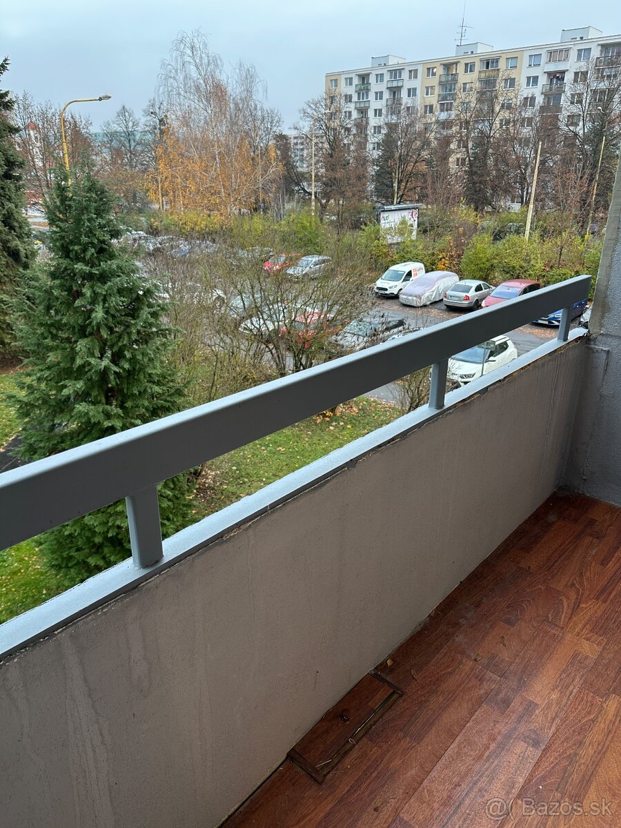 Prenajom 2izb bytu sidlisko III - 11