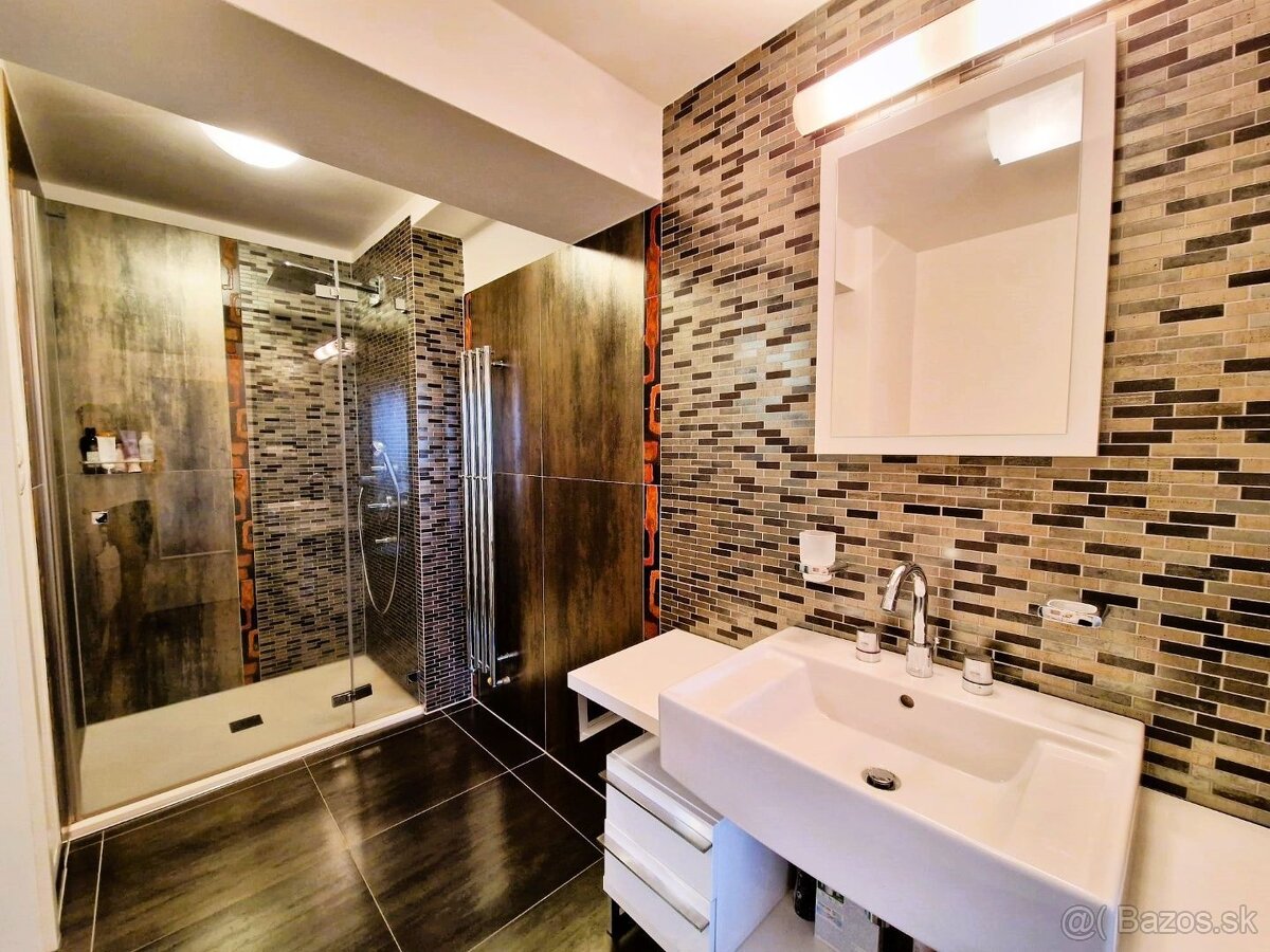 REZERVOVANÉ/ 3 izbový luxusne zariadený veľkorysý apartmán - 11