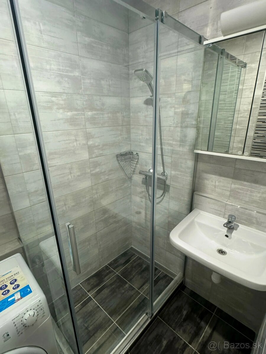 Realitný kancelária REALADR s.r.o. - 11