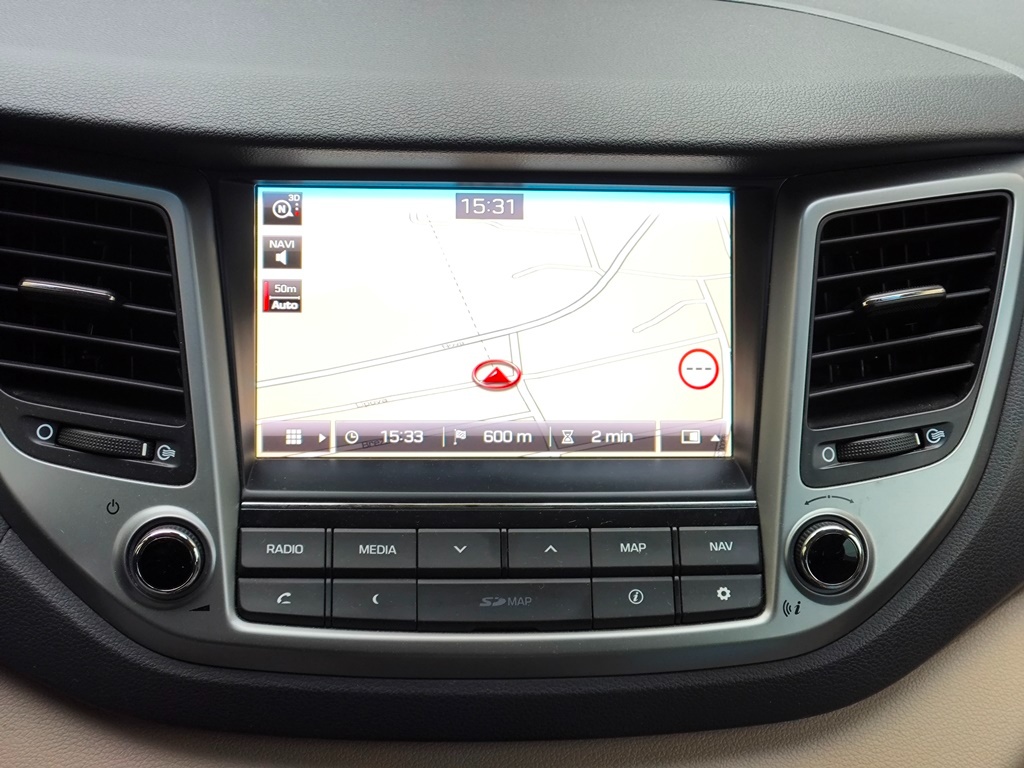 Predam Hyundai Tucson 2WD 1.7 CRDi PREMIUM - 11