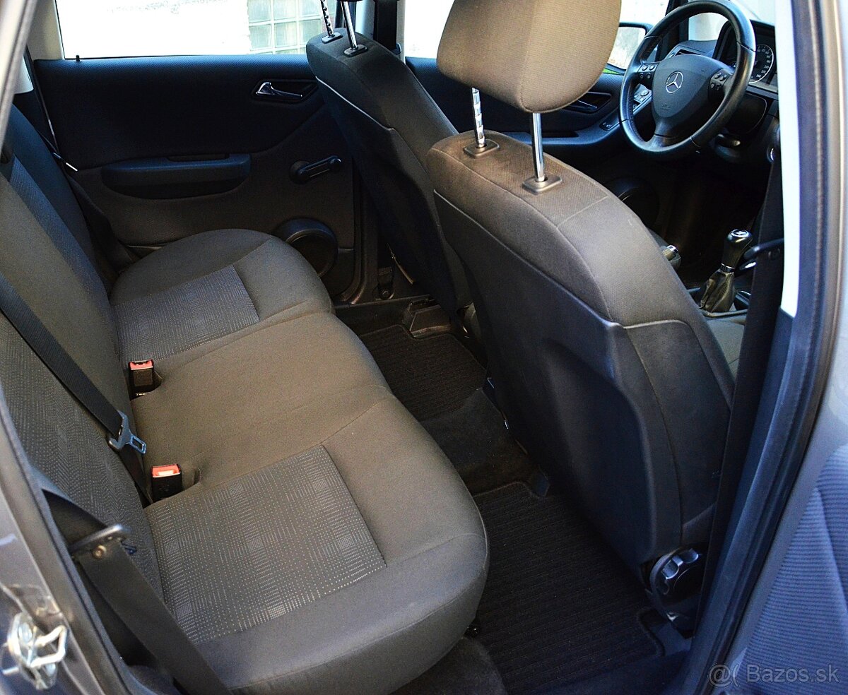 Mercedes-Benz A-Klasse A 160 Classic Benzin - 11