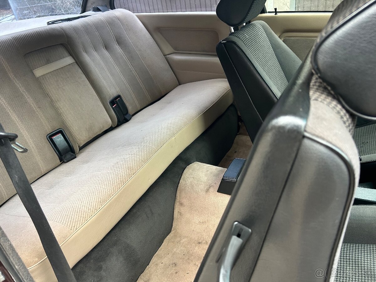 Prodám BMW 320i e30 coupe - 11