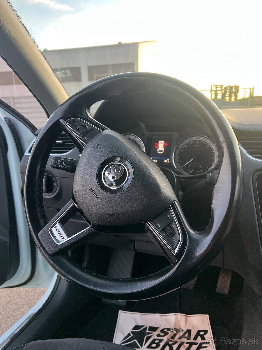 Škoda Octavia 3 facelift scout dsg - 11