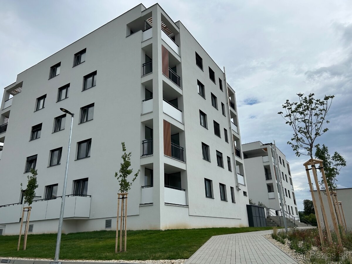 Prenájom 1,5-izb byt Vinohrady - 11