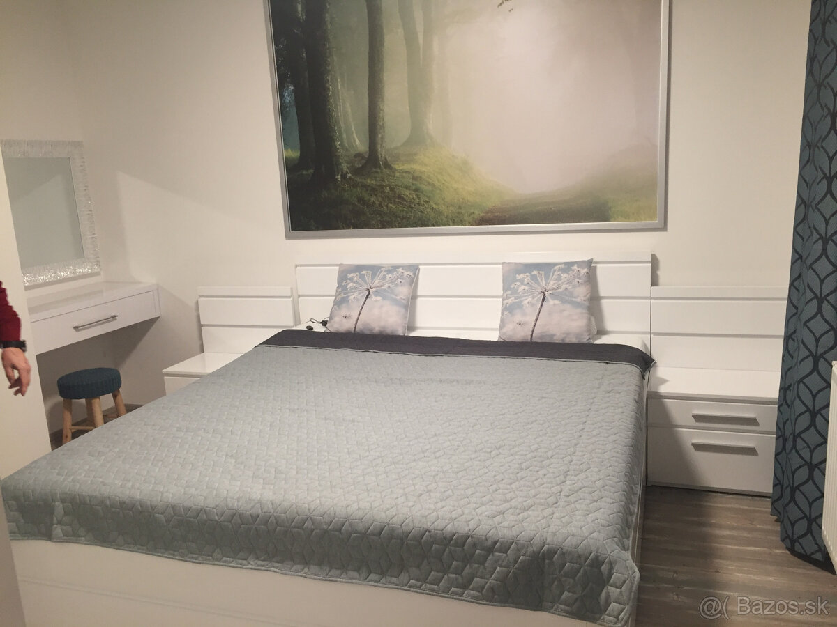 Prenájom štýlového 4-izbového bytu v projekte STEIN s dvomi - 11