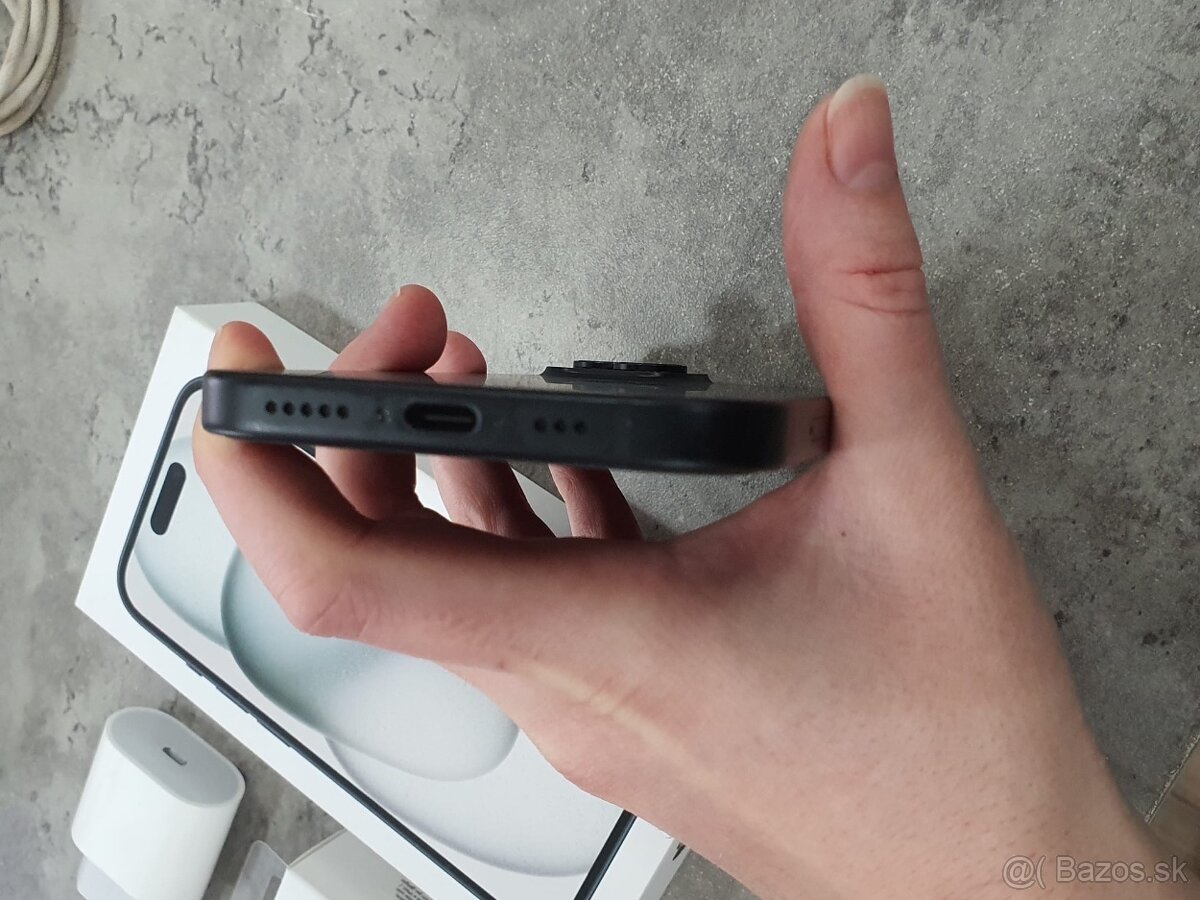 Predám Apple IPhone 15, 128 GB - 11