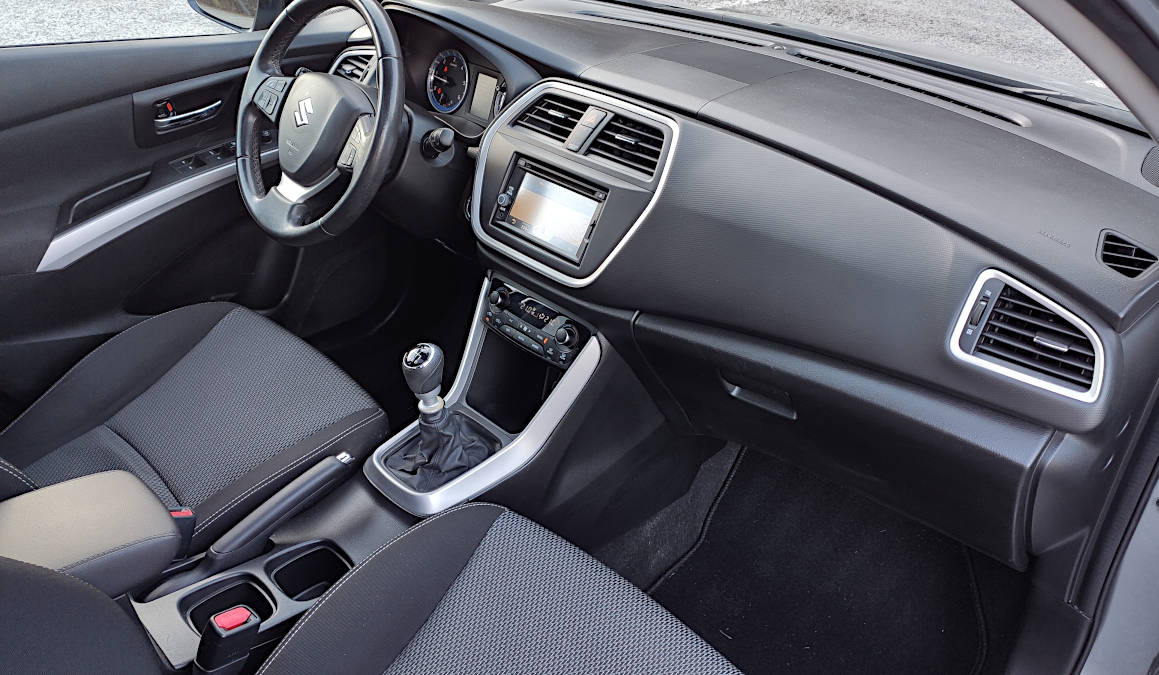 Suzuki SX4 S-Cross 1.6 DDiS - 11