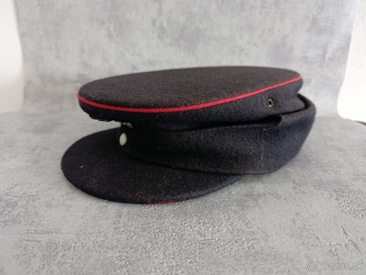 Stará německá hasičská čepice se znakem - 11
