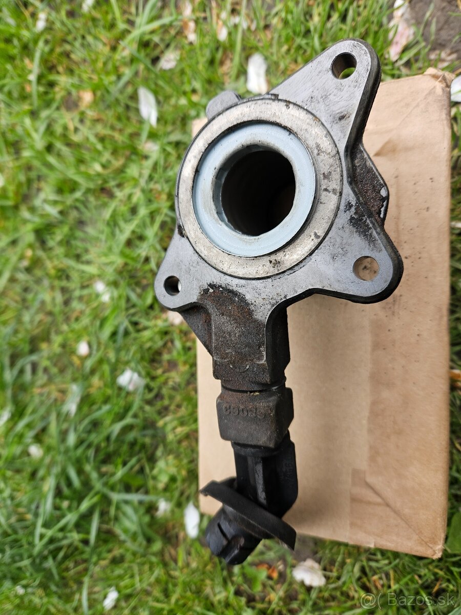 Ford mondeo sttdci 2.2 114kw - 11