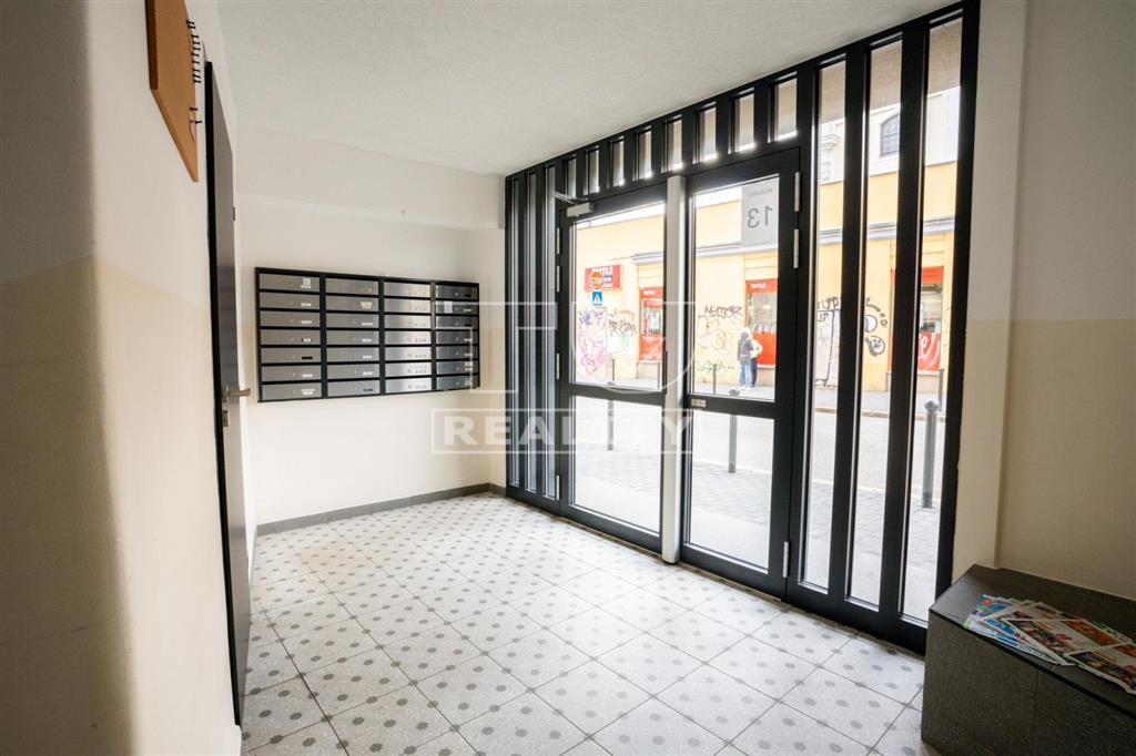 RezervovanéPredaj 2.izbového bytu v centre Bratislavy... - 11