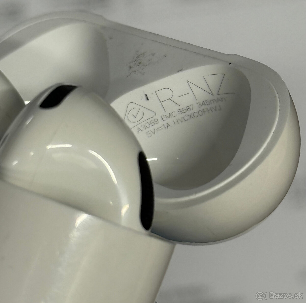 Apple AirPods 4 (ANC) - 11