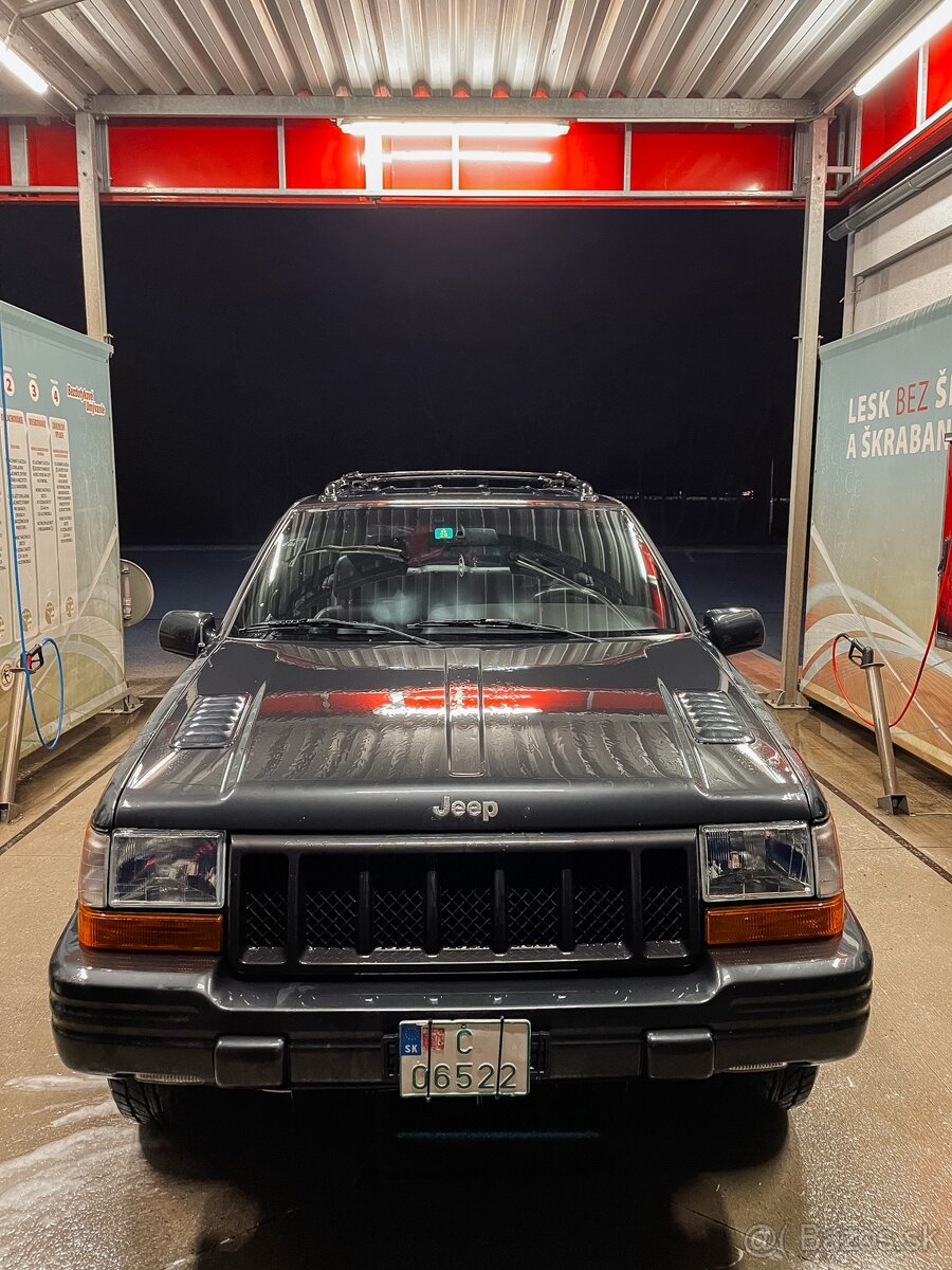 Jeep Grand Cherokee 5.9 v8 ZJ - 11