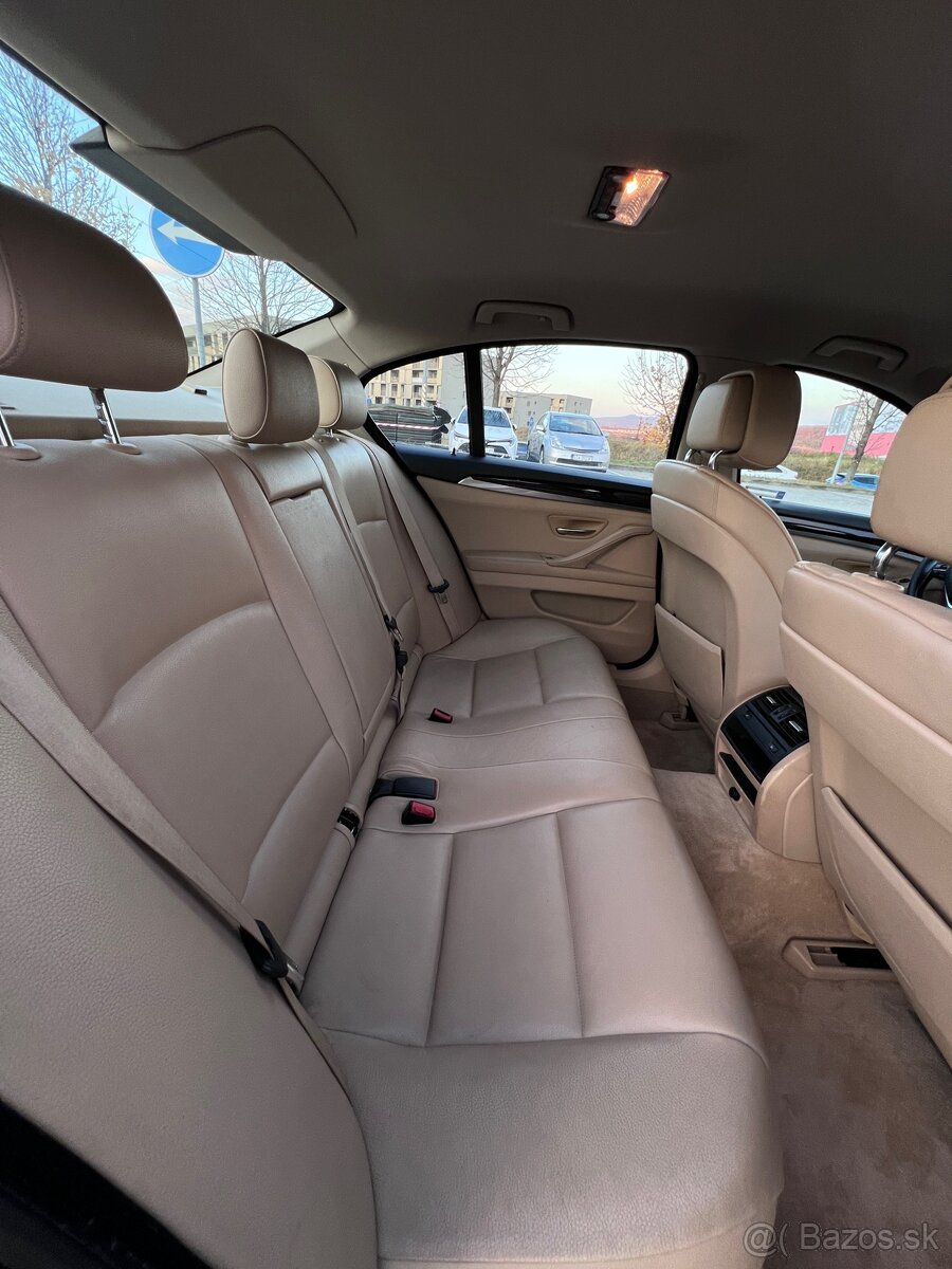 BMW 525d r.v. 2011 - 11