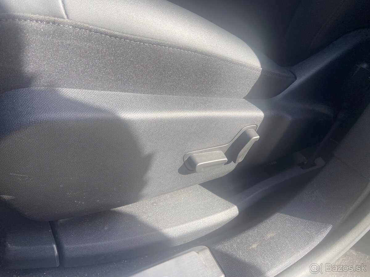 Citroen C5 AIRCROSS Plug-in hybrid SHINE v ZÁRUKE - 11