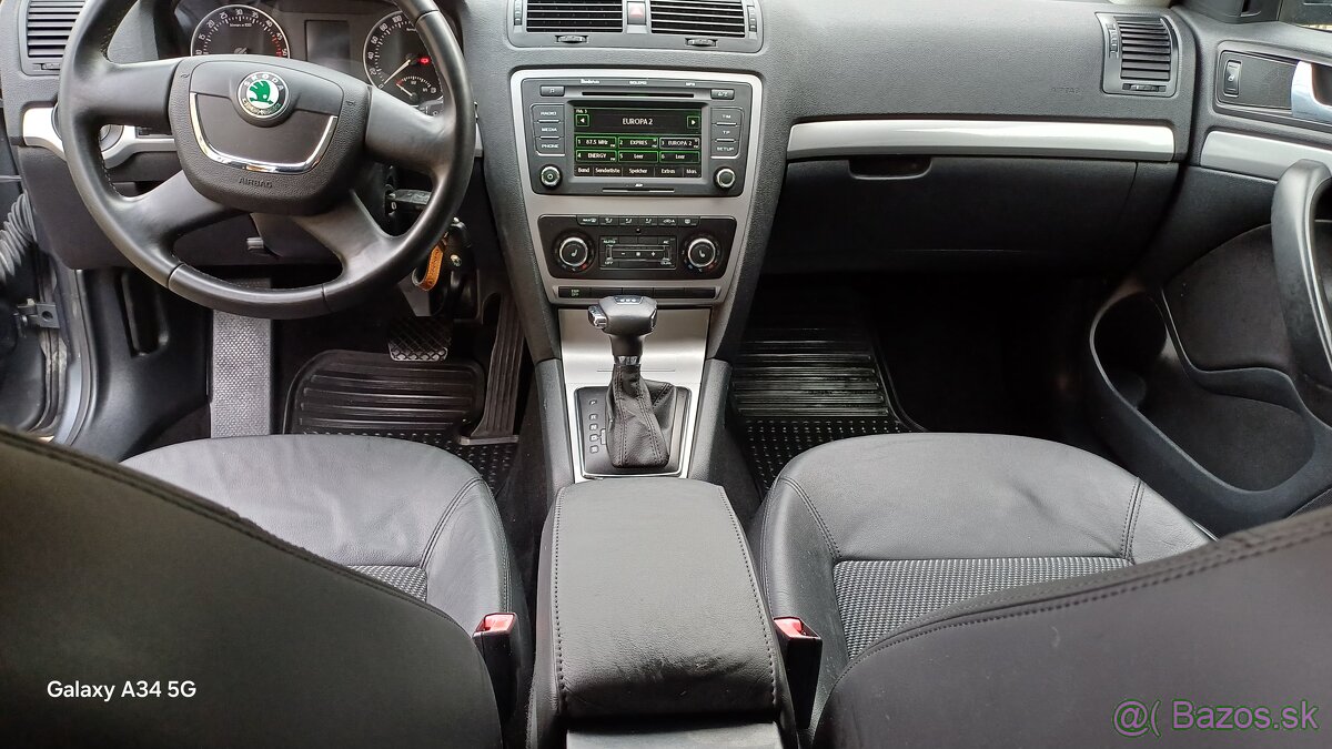 Škoda octavia combi 1.9TDI ťazne DSG rok 2009 - 11