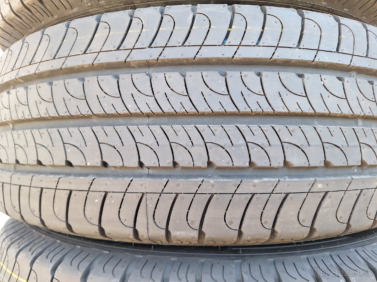 Letne pneu Dezent 100% 215/65 R16C GoodYear Cargo - 11