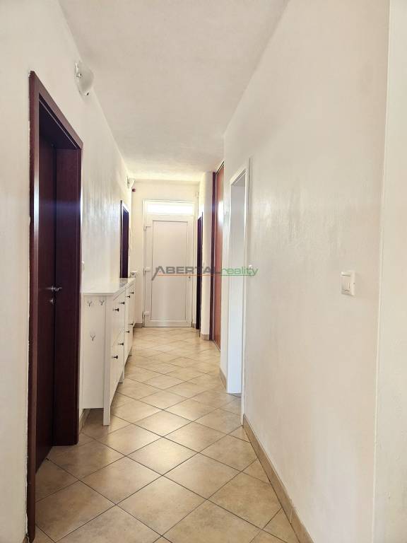 PRENÁJOM 3i byt s predzáhradkou, parking, klima, Zálesie, BE - 11