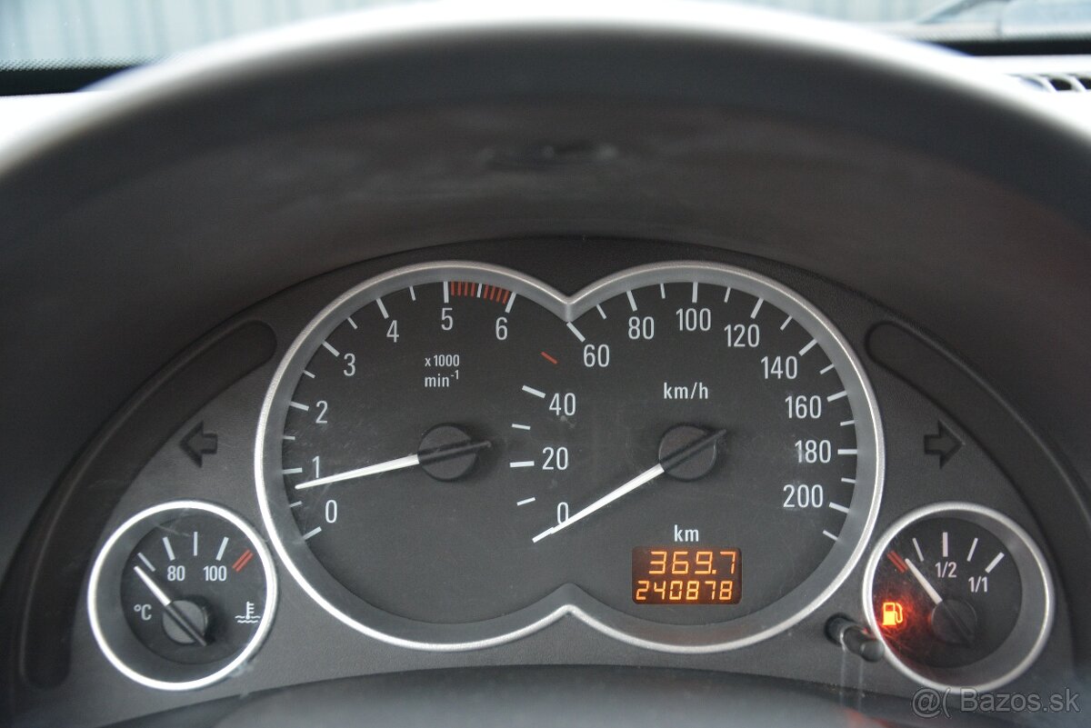 Opel Combo 1.3 CDti - 11