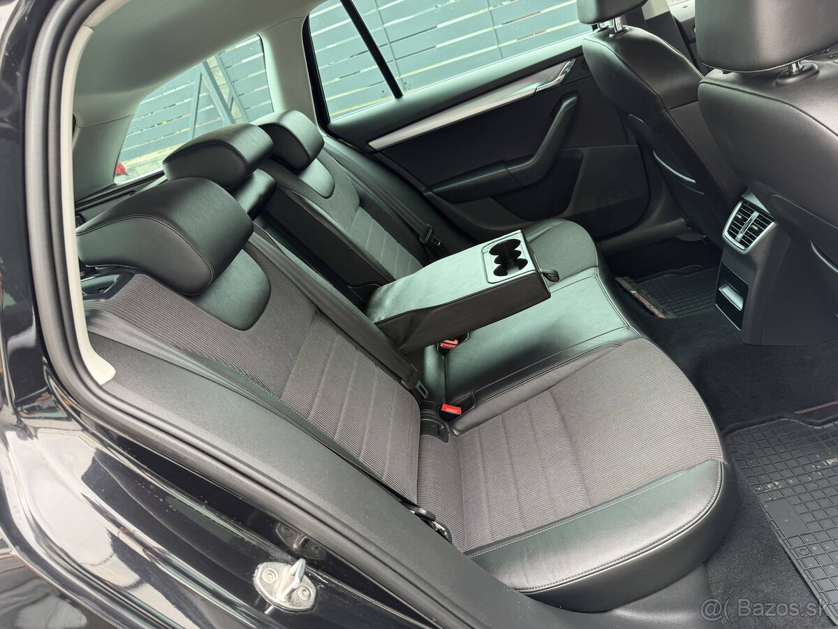 Škoda Octavia 1.8 TSI 132kw DSG Elegance - 11