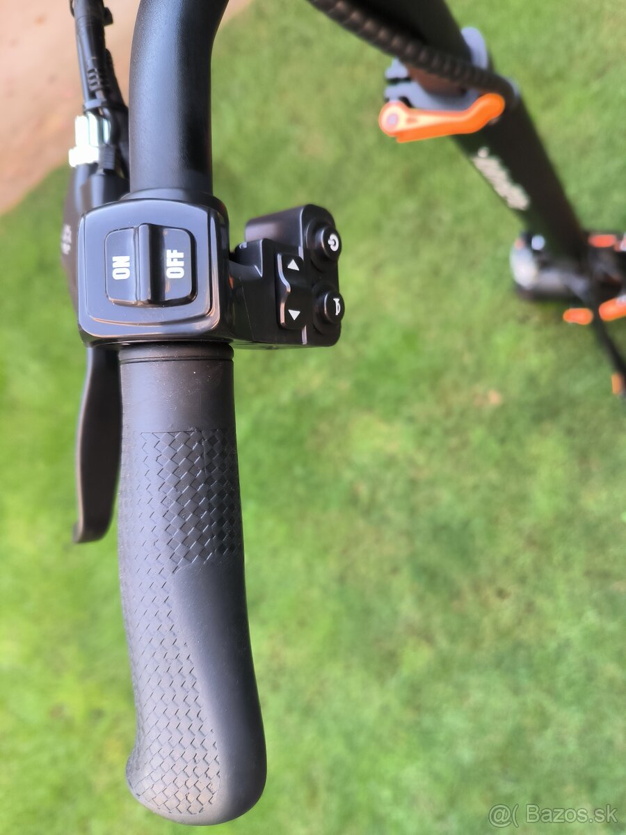 Kukirin G2 Pro 2025 - ZARUKA - 0 Kilometrov - 11